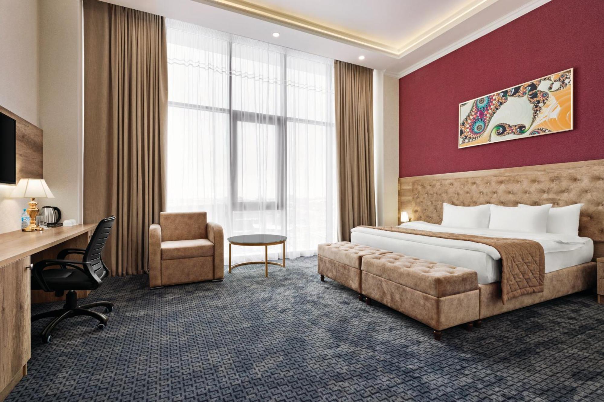 ホテル Ramada By Wyndham シムケント エクステリア 写真