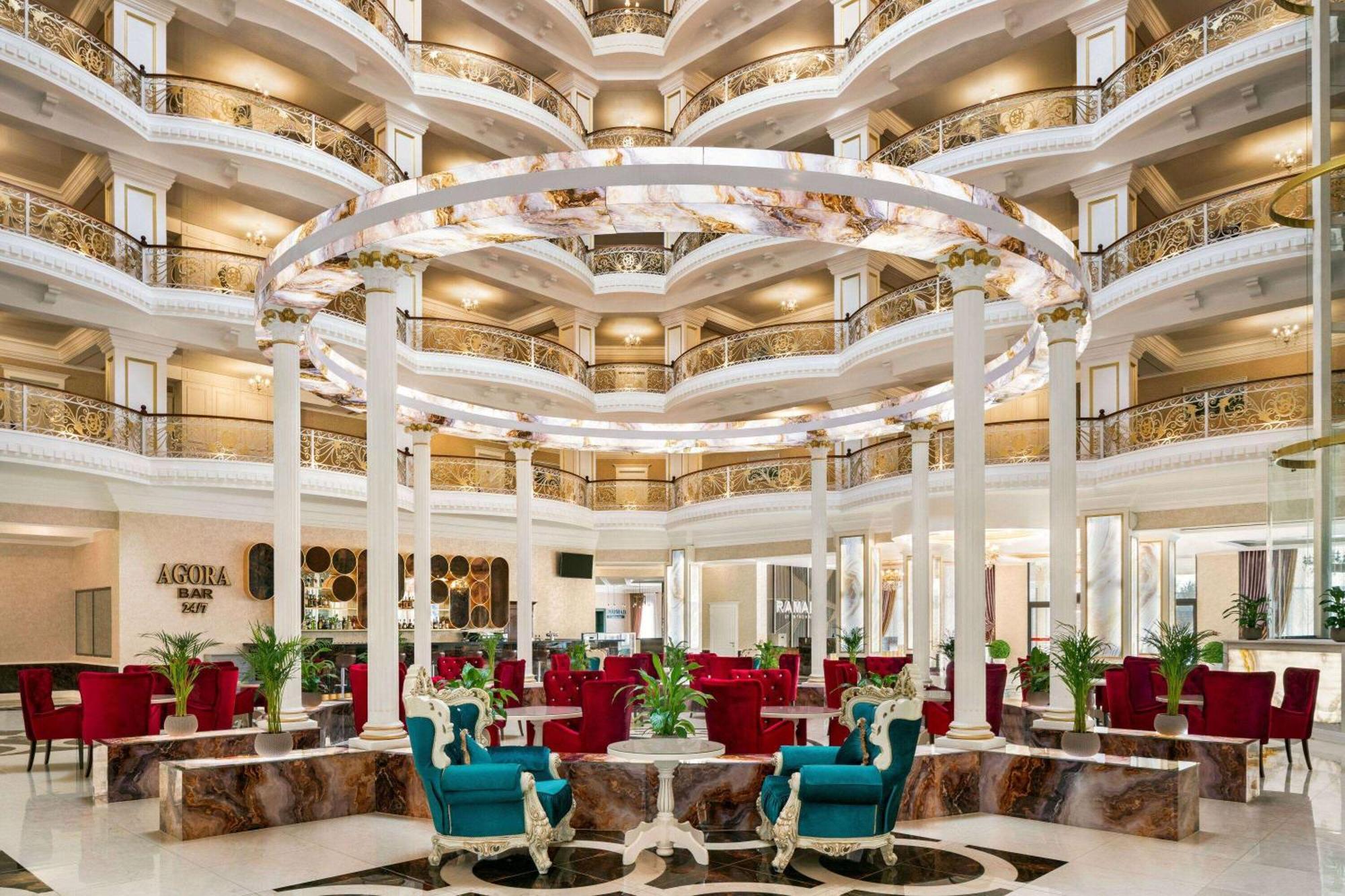ホテル Ramada By Wyndham シムケント エクステリア 写真